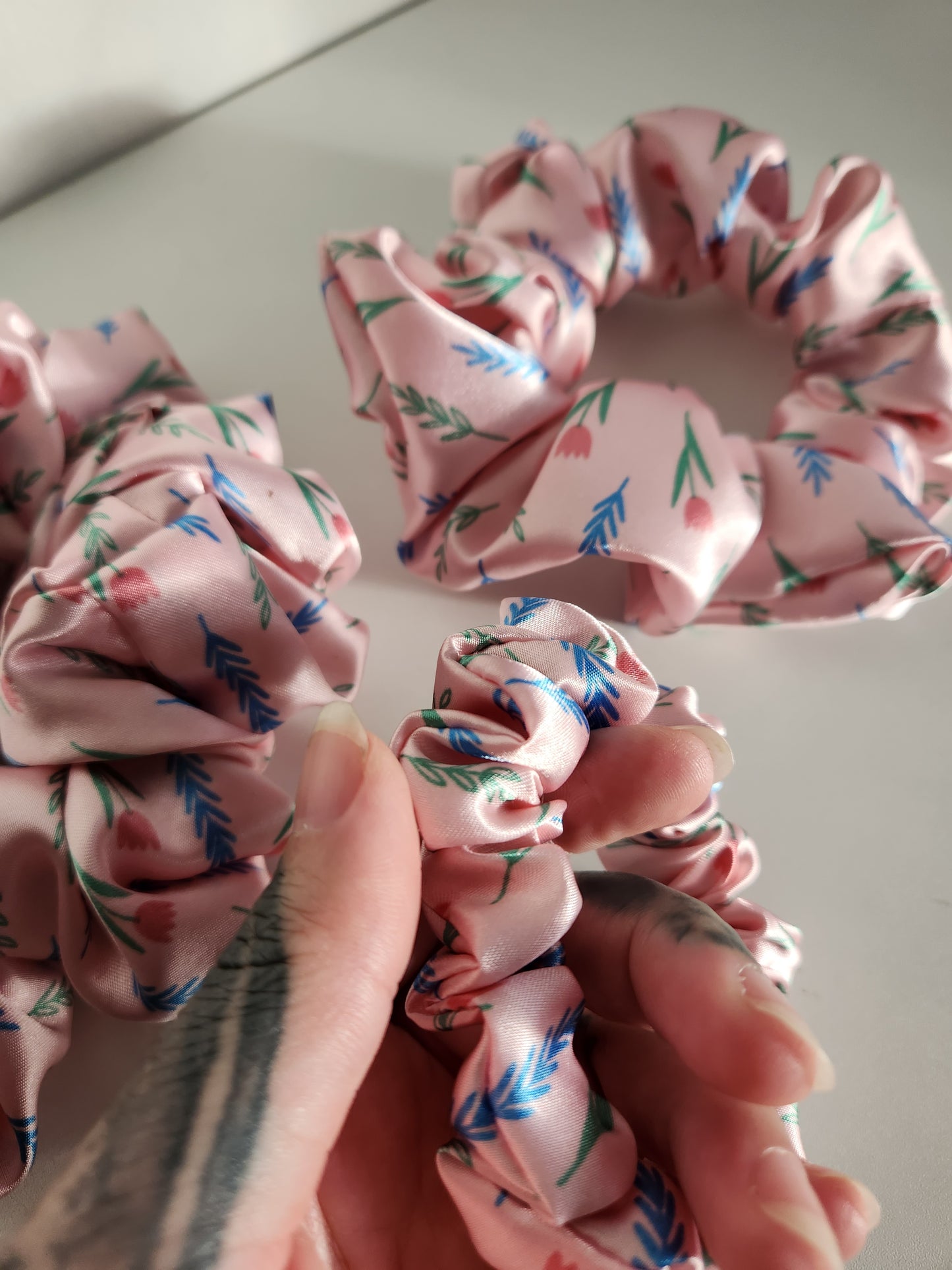 Tulip scrunchies