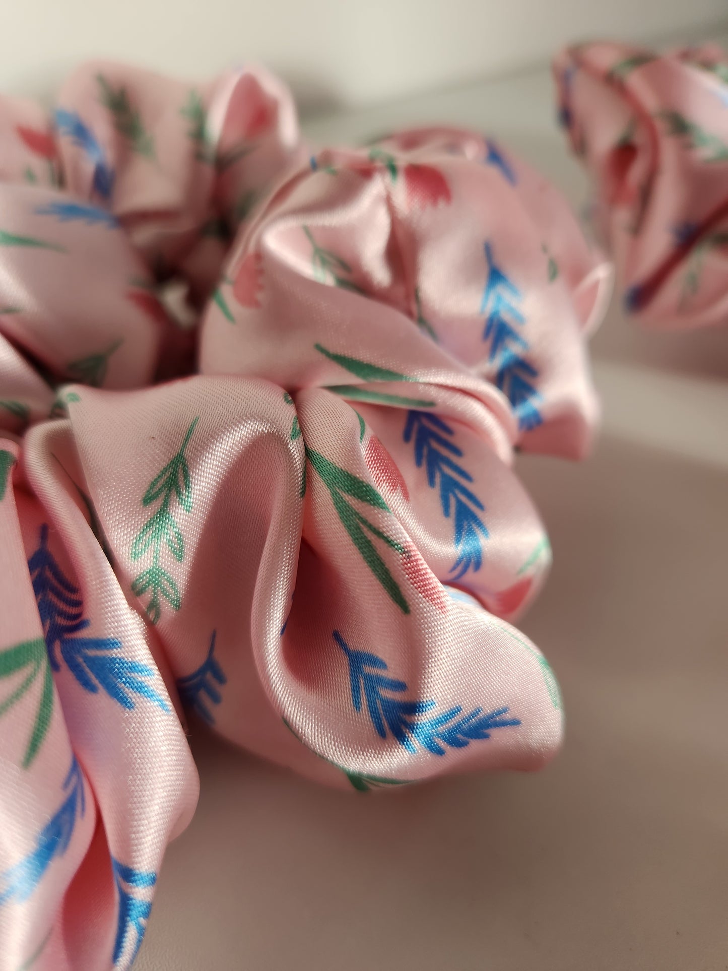 Tulip scrunchies